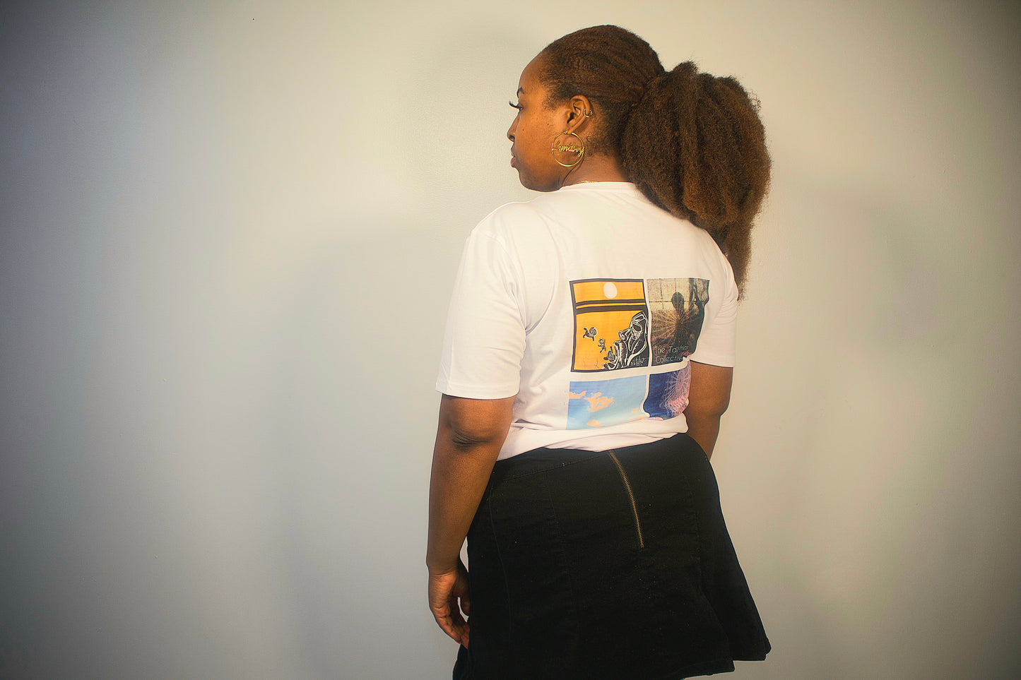 Model is wearing a Large